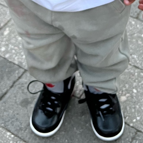 Retro 2s - Picture 3 of 3